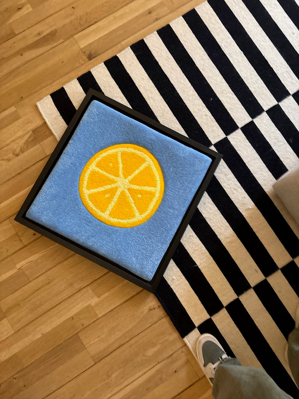 Hand-tufted wall art. Lemon in wooden frame. 50x50