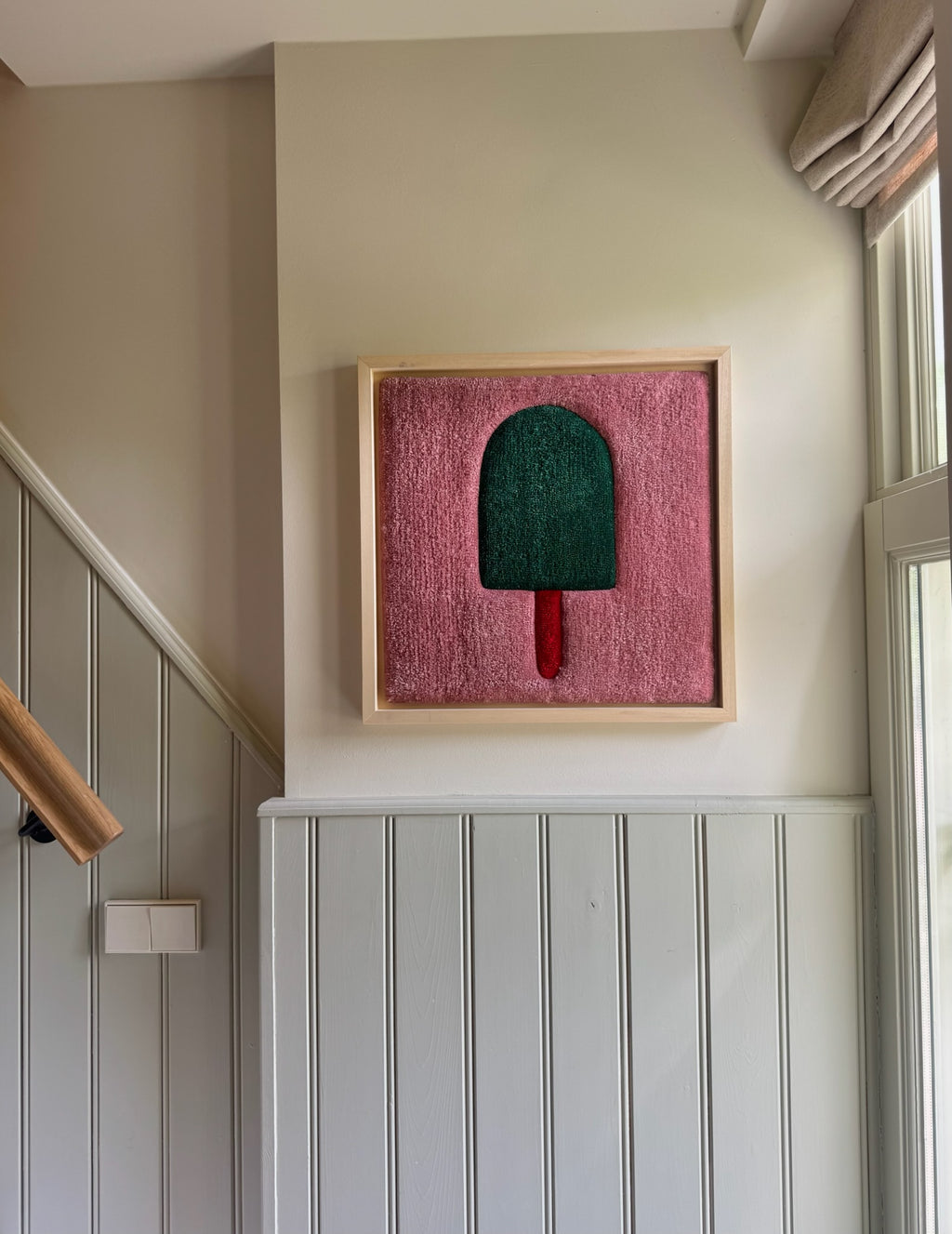 Hand-tufted wall art. Ice cream green in wooden frame. 50x50 cm.